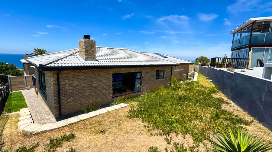 3 Bedroom Property for Sale in Dana Bay Western Cape